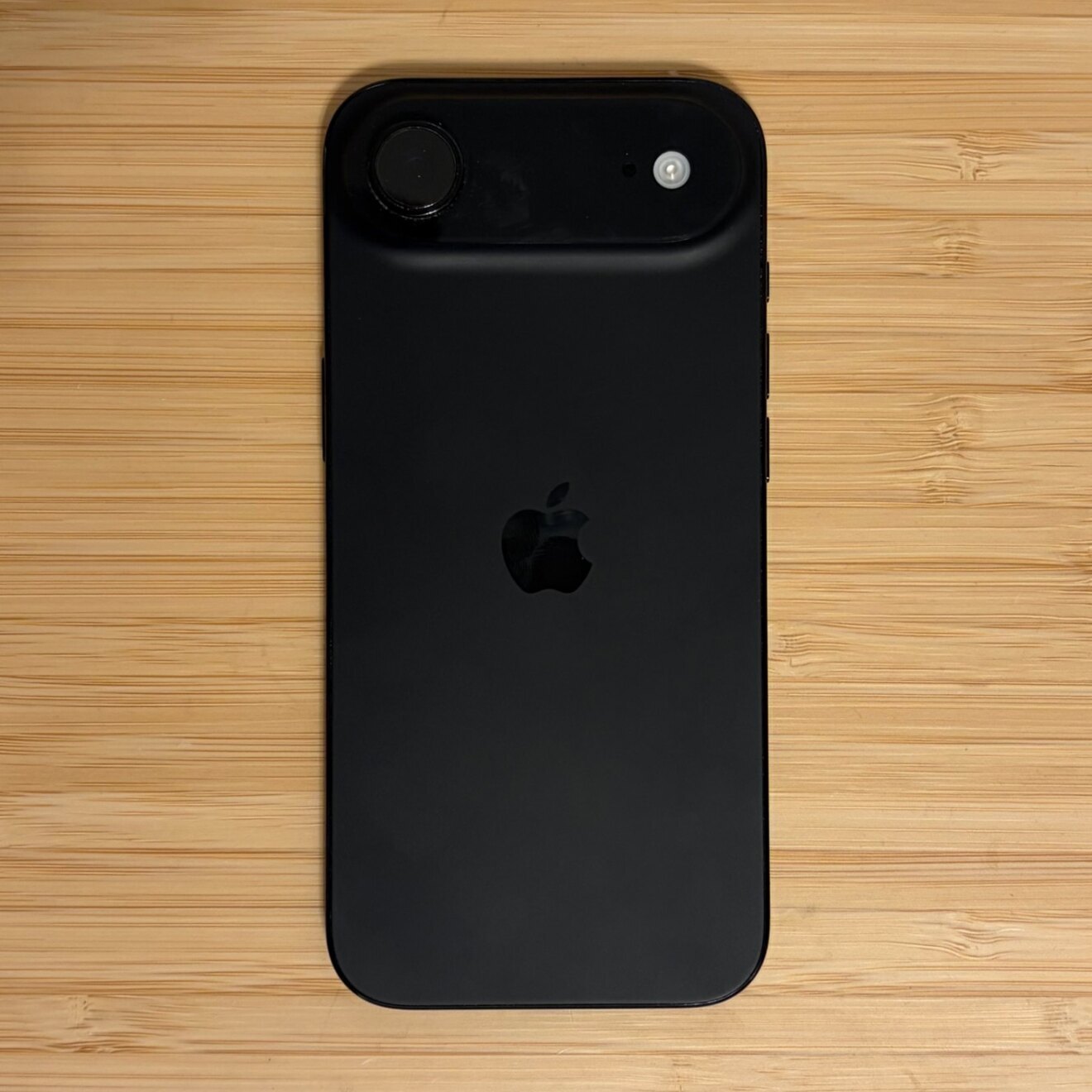 極美品】iPhone Air 256GB スペースブラック SIMフリー 国内版｜リベ