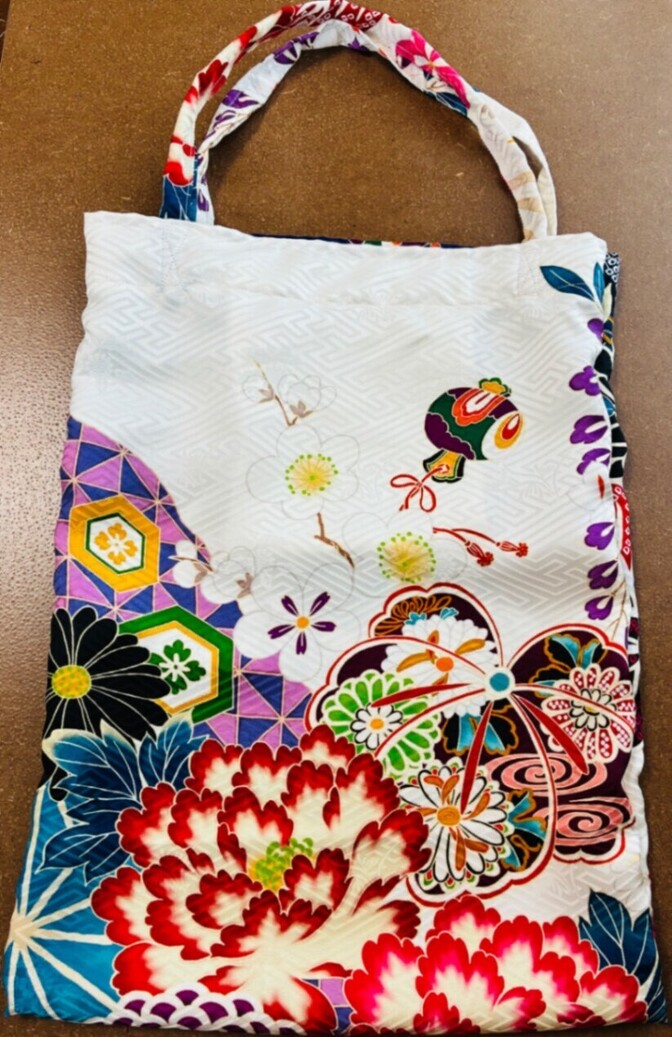 【ハンドメイド】
🇯🇵着物リメイク👘
エコトートバッグ