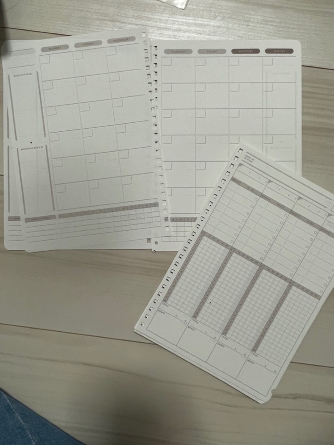 勉強計画を記入するウィークリールーズリーフ