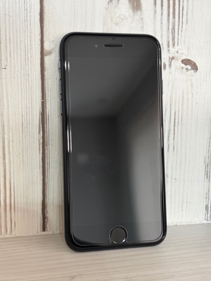 【美品】iPhoneSE3 64GB ミッドナイト