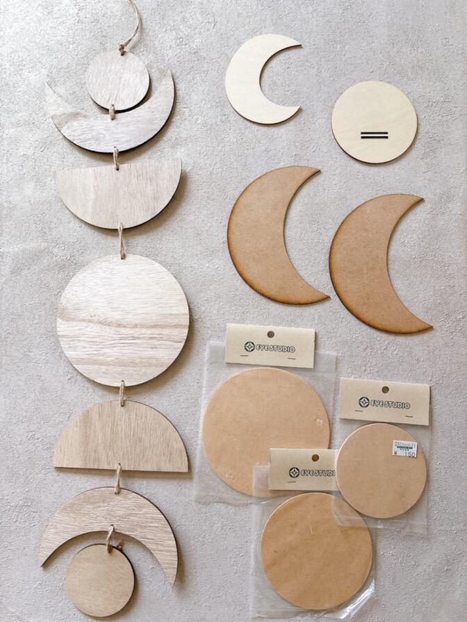 木製パネル　月の満ち欠け
