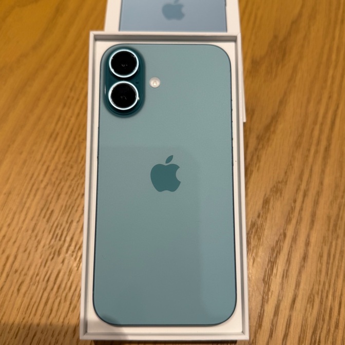 【美品】iPhone16 128GBティール 本体 SIMフリー