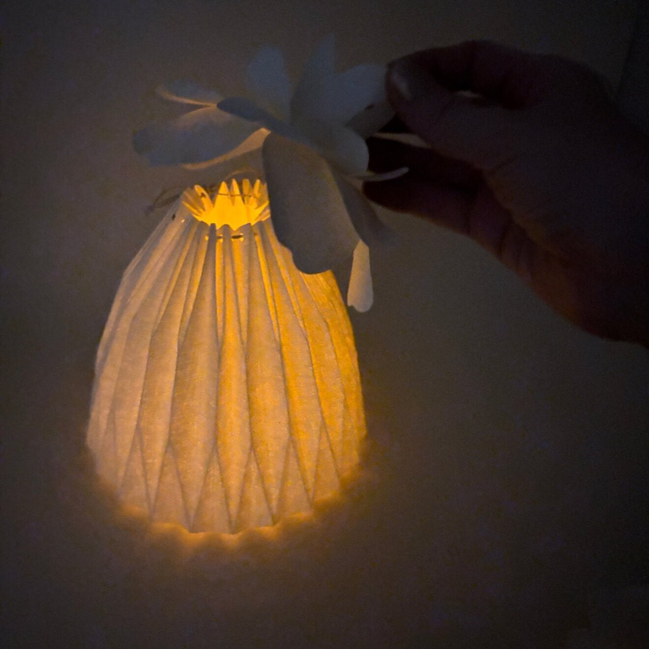 ハンドメイド】薔薇のドレスのランプシェード ペーパークラフト 簡単