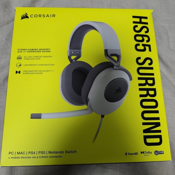 CORSAIR HS65 SURROUND 有線ゲーミングヘッドセット　ホワイト