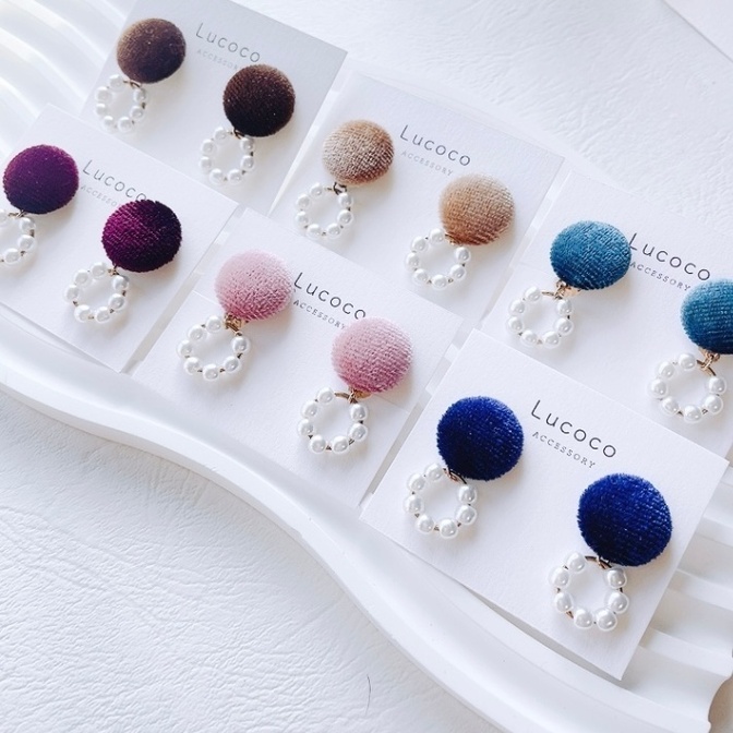 【訳あり】🤍 ベロア（コーデュロイ）× パールリング ピアス/イヤリング｜大人可愛い 秋冬デザイン