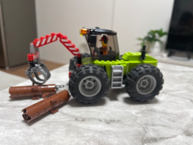 LEGO レゴ 重機 林業車 ログローダー 丸太つき フィグ付き