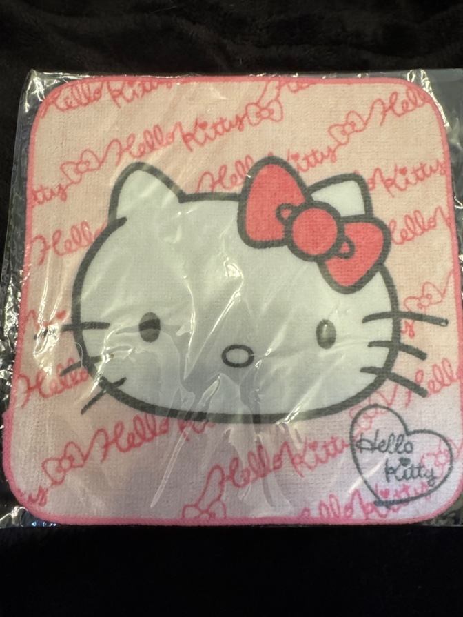 ハローキティ　ミニタオル　ハンカチ