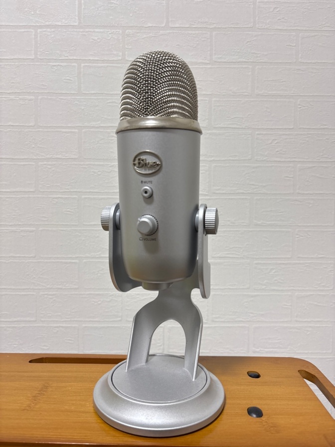 【ほぼ新品】Logicool G Blue Yeti ゲーミングマイク