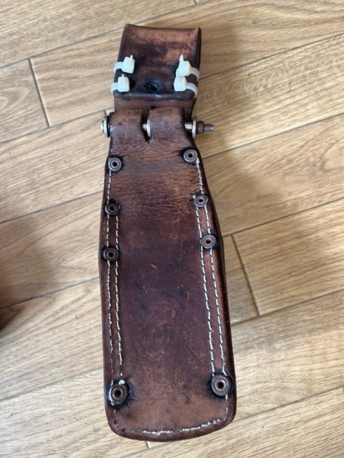 ニッパーなどを入れる小道具、落下防止