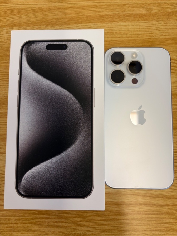 【美品】iPhone15Pro 128GB バッテリー容量87% ホワイトチタニウム
