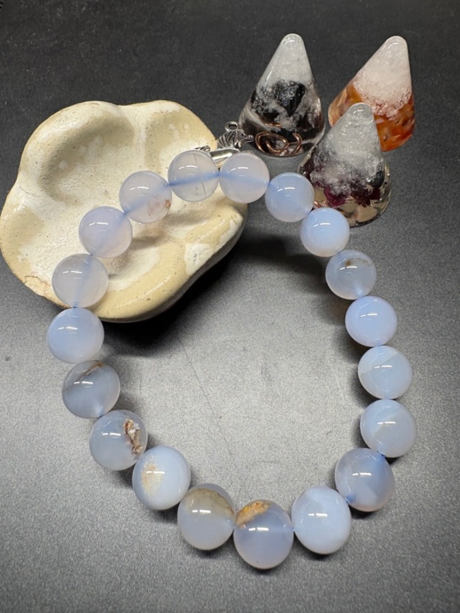 天然石 パワーストーン　ブレスレット　カルセドニー9～10㎜　汚れあり 3008