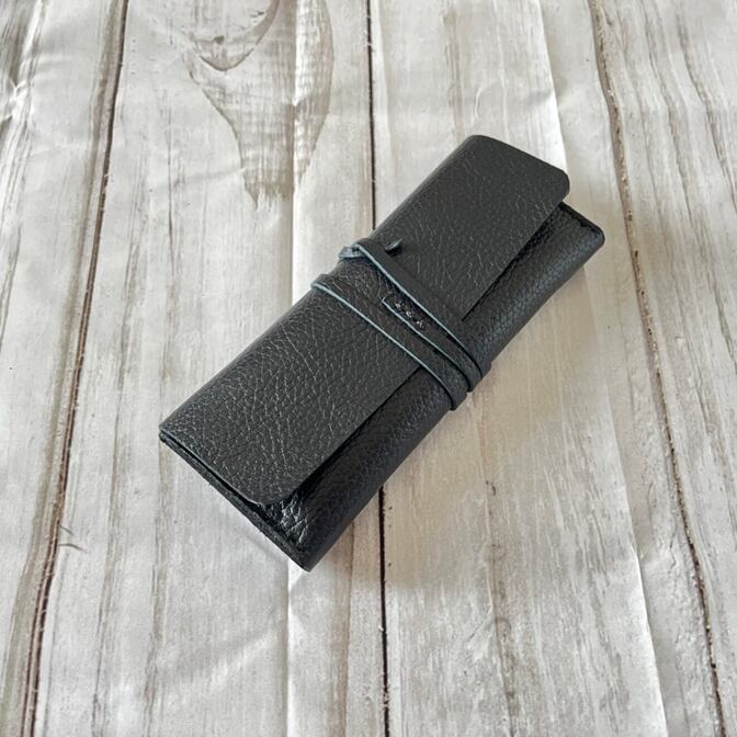 本革 メガネケース ロールタイプ 牛革 手縫い 黒 姫路レザー 眼鏡入れ