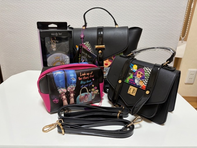 NICOLE LEE バッグのセットです♪