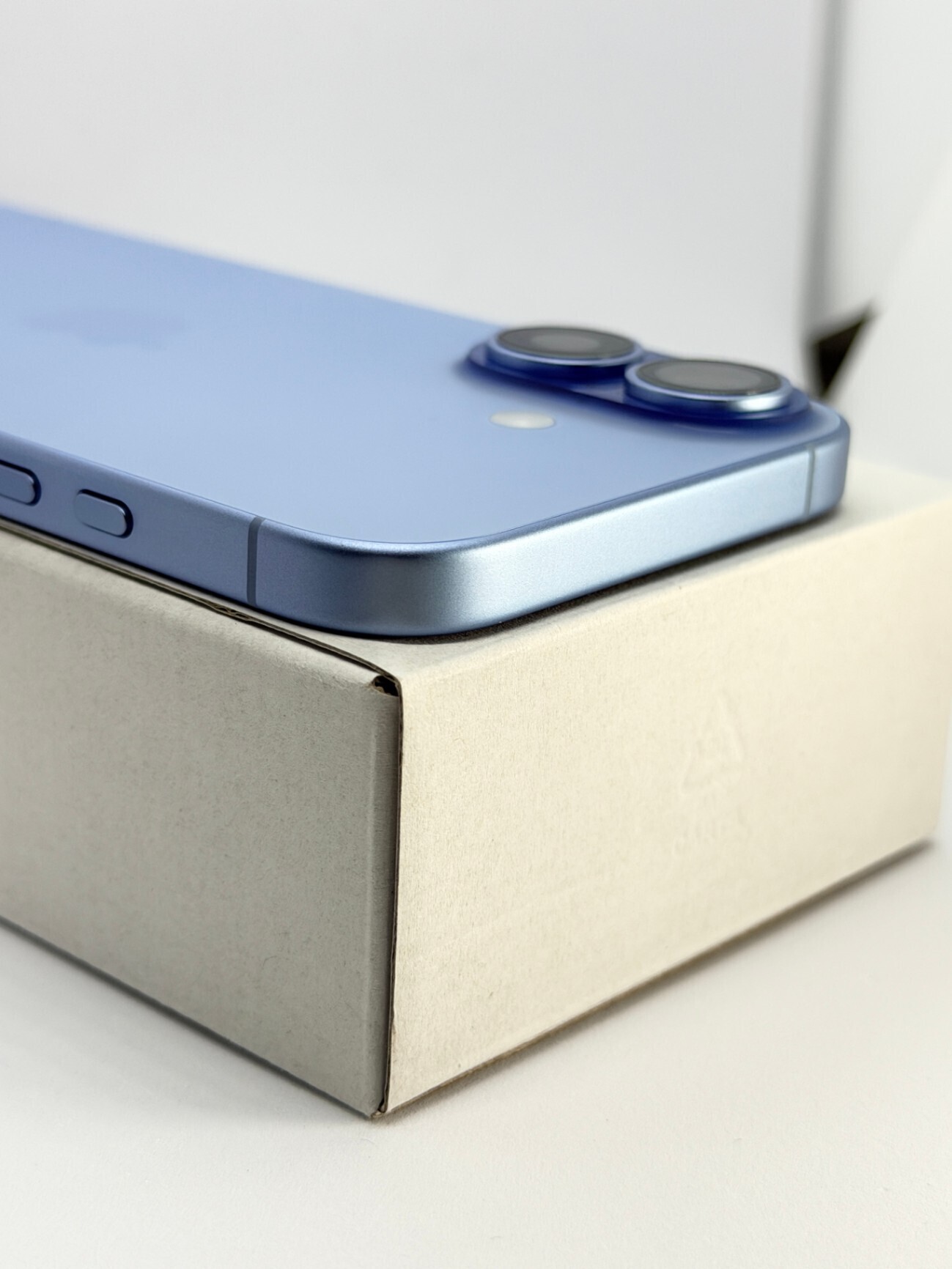 充電0回/BT100%】 iPhone 17 ミストブルー 256GB SIMフリー #100｜リベ