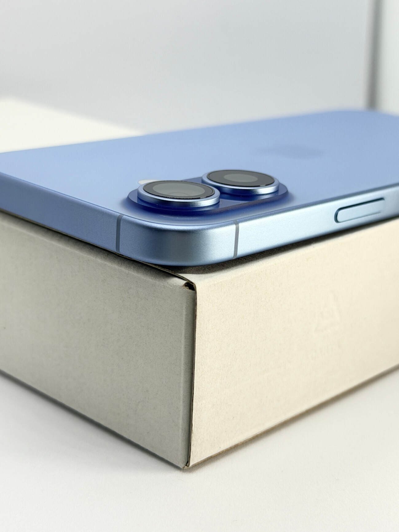 充電0回/BT100%】 iPhone 17 ミストブルー 256GB SIMフリー #100｜リベ