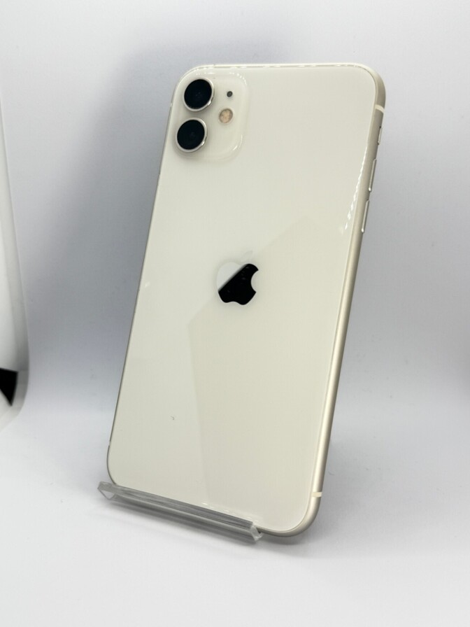 【BT100%】 iPhone 11  64GB AU SIMロック解除済み #104