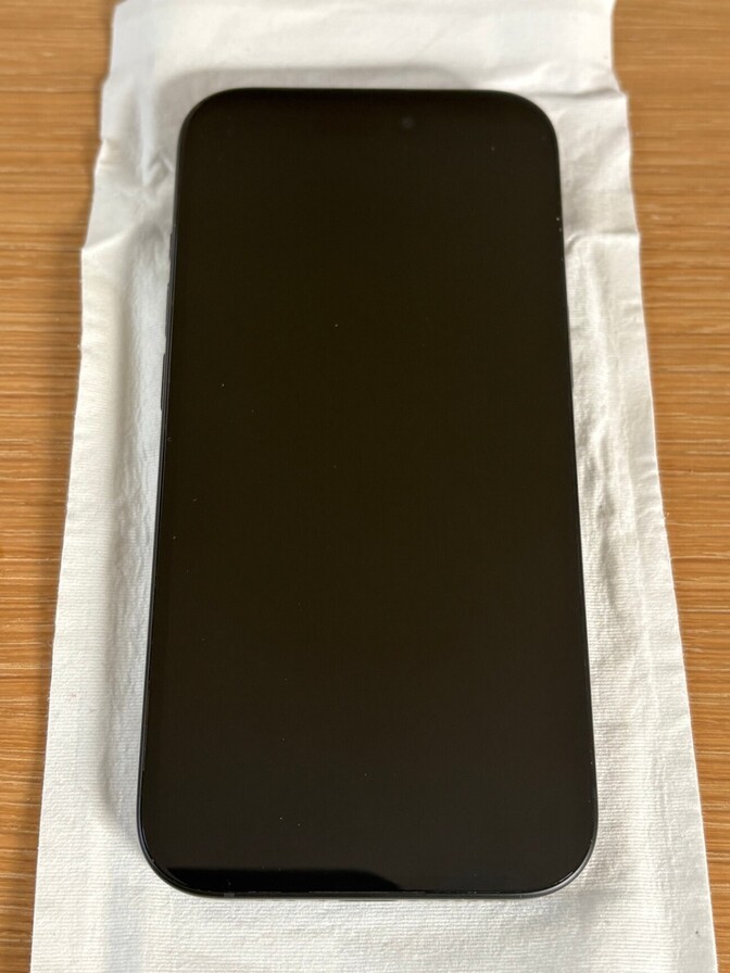 【バッテリー100%（交換直後）】iPhone15 128G  SIMフリー