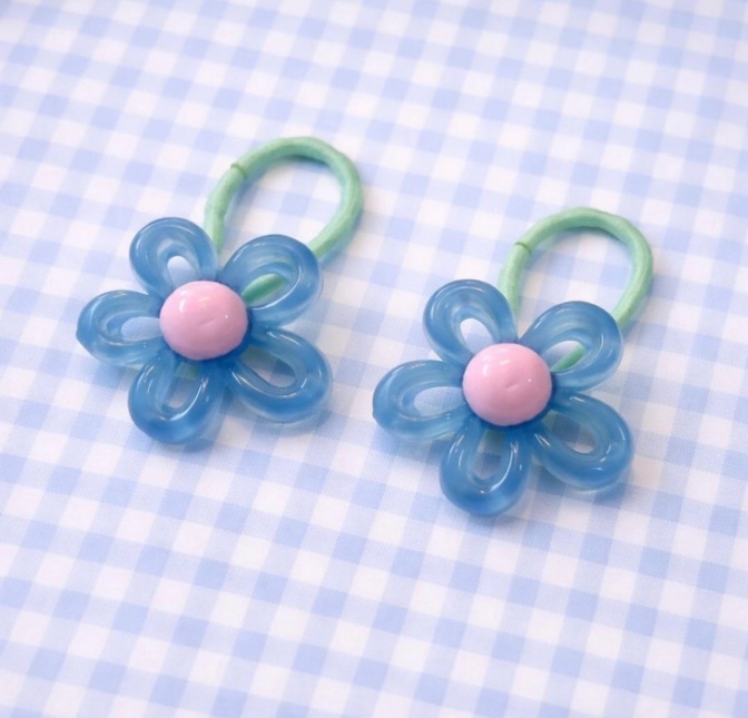 お花 ヘアゴム 水色 キッズヘアゴム ハンドメイド 幼稚園 保育園 小学生