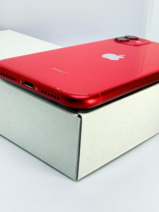 【BT100%】iPhone 11 64GB レッド AU SIMロック解除済み #127
