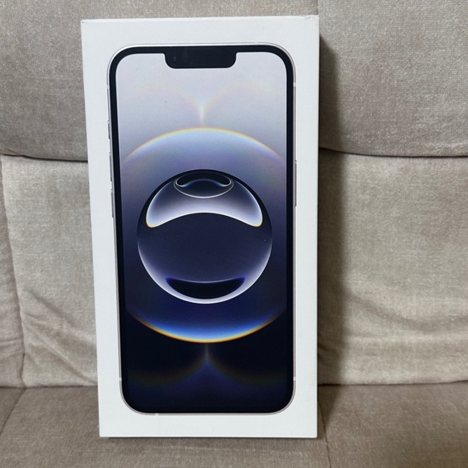 新品未開封　 iPhone16e ホワイト SIMフリー　128GB
