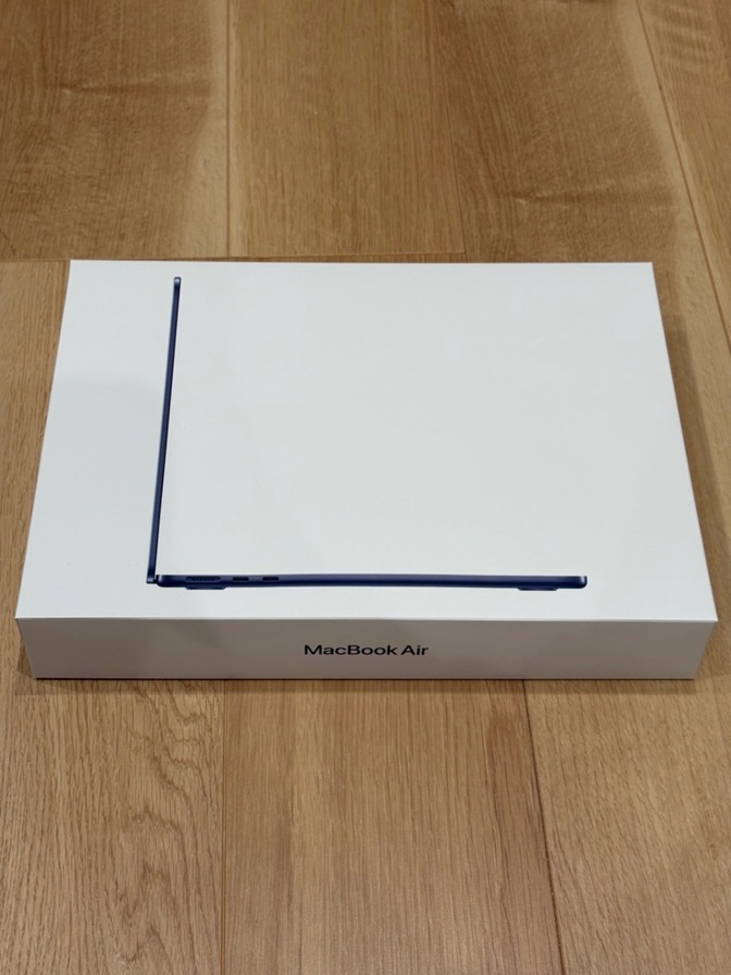 【新品・未開封】MacBook Air 13インチ【ミッドナイト】（M4チップ）
