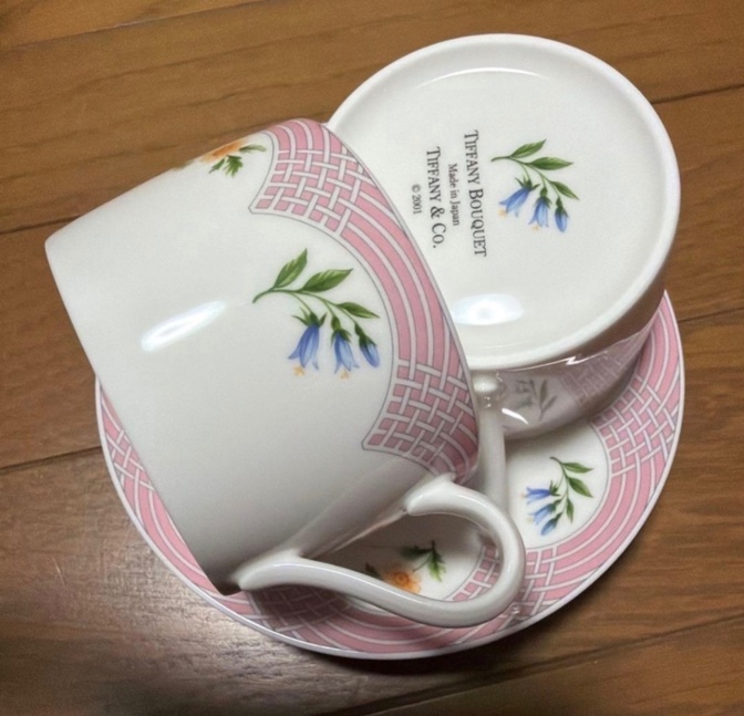 【未使用・美品】ティファニー ブーケ ペア カップ＆ソーサー 日本製 箱なし