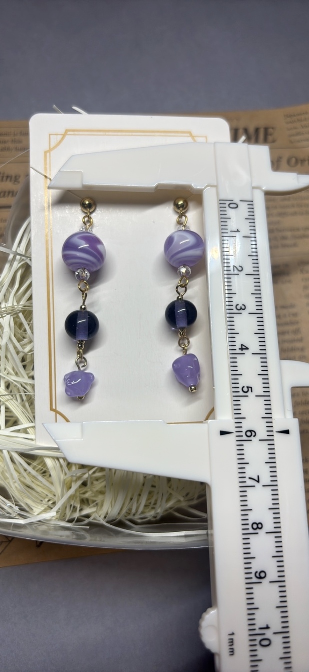 パープルグラデーションのガラスピアス