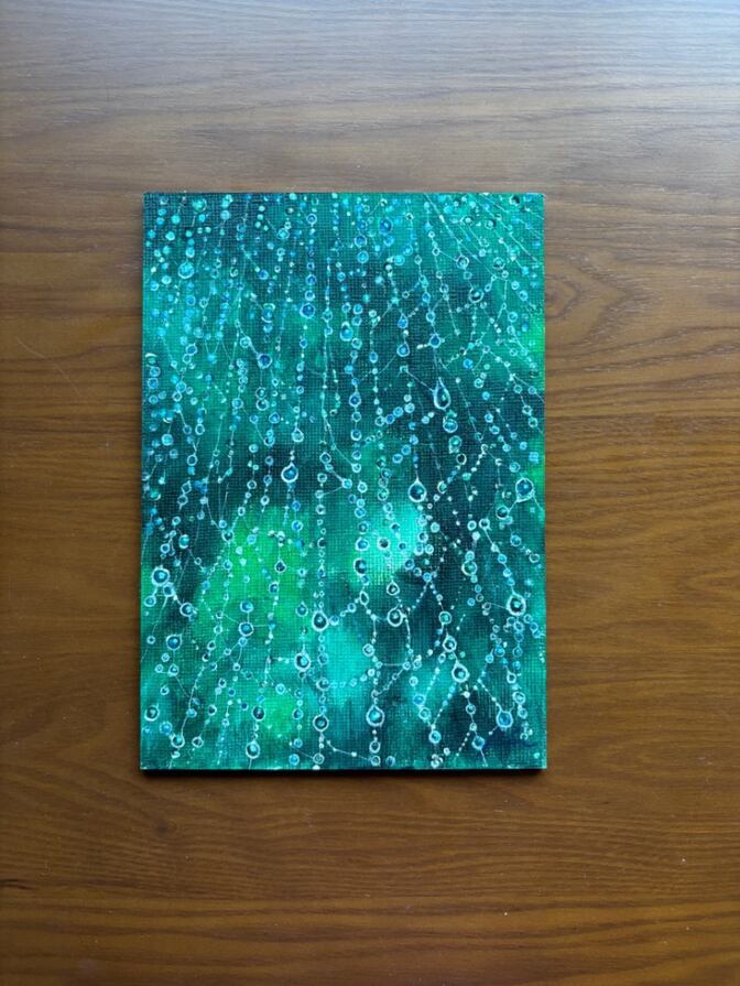 雨粒のカーテン
