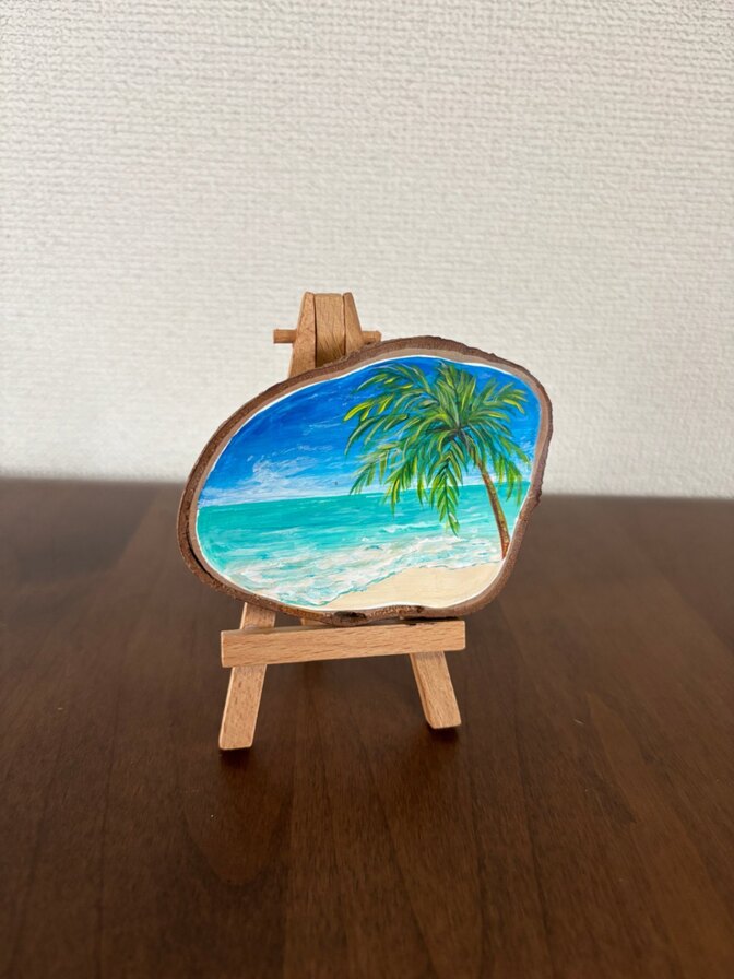 ヤシの木とさざ波