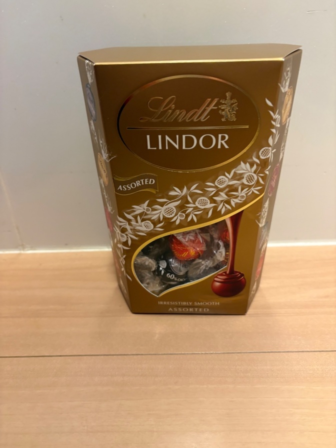 【スイス】高級チョコ　リンツリンドールチョコ　ゴールドアソート1箱 500g