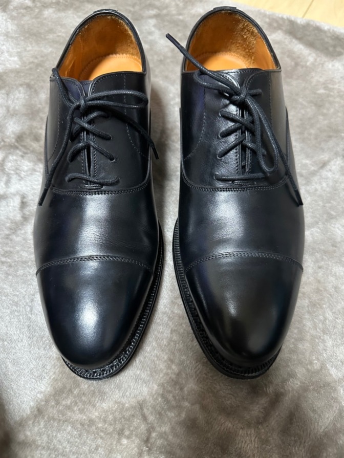 革靴👞✨
Jalan Sriwijaya 98317ブラックレザー ドレスシューズサイズ6