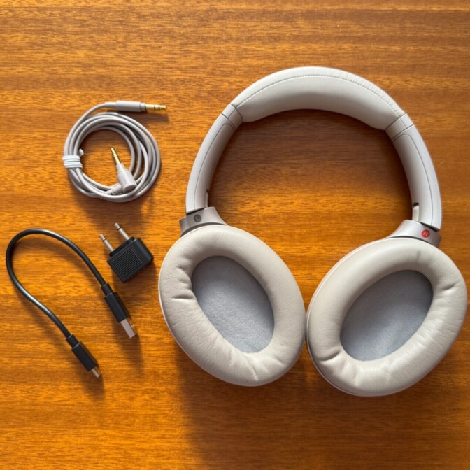 【SONYヘッドホン】ワイヤレスノイズキャンセリングステレオヘッドセット（WH-1000XM3-S）