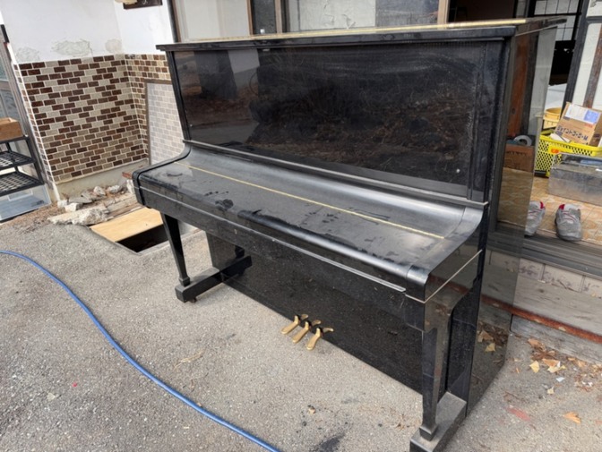 長野県茅野　引き取り限定　アップライトピアノ