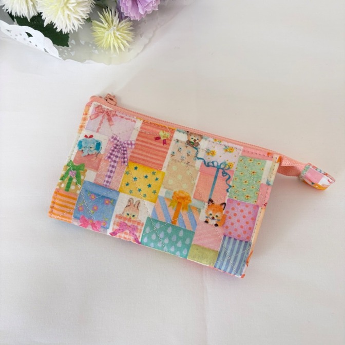 ユキエモン　ミニ財布　カードケース
ジャバラポケットで仕分けが出来る！