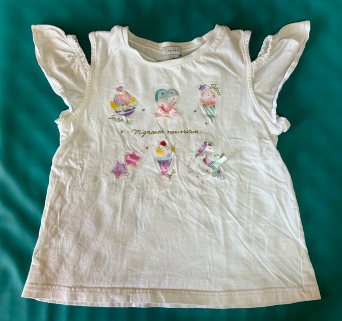 any FAM  130cm 白の半袖Tシャツ　
