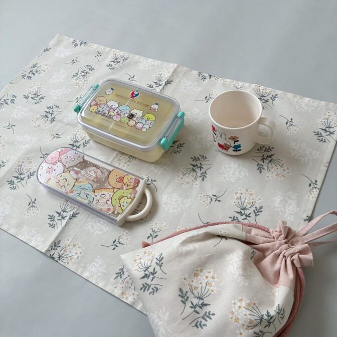 【ハンドメイド】給食セット　入園入学準備　ランチョンマット　コップ袋　花柄　ピンク　淡色　