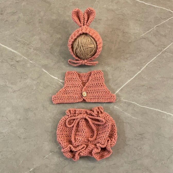 【ニューボーンフォト】手編み うさぎコスチューム3点セット（チェリーピンク）／ ベビー衣装 出産祝い