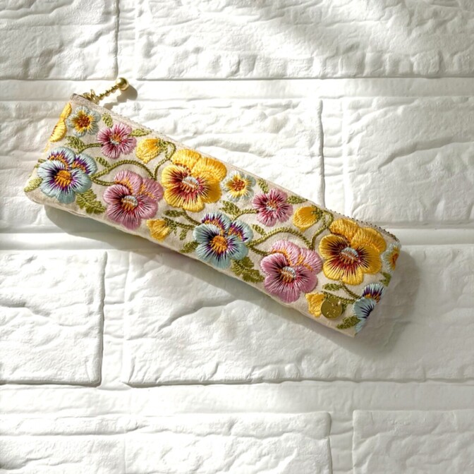 インド刺繍リボン🎀16cmファスナーポーチ㉑
