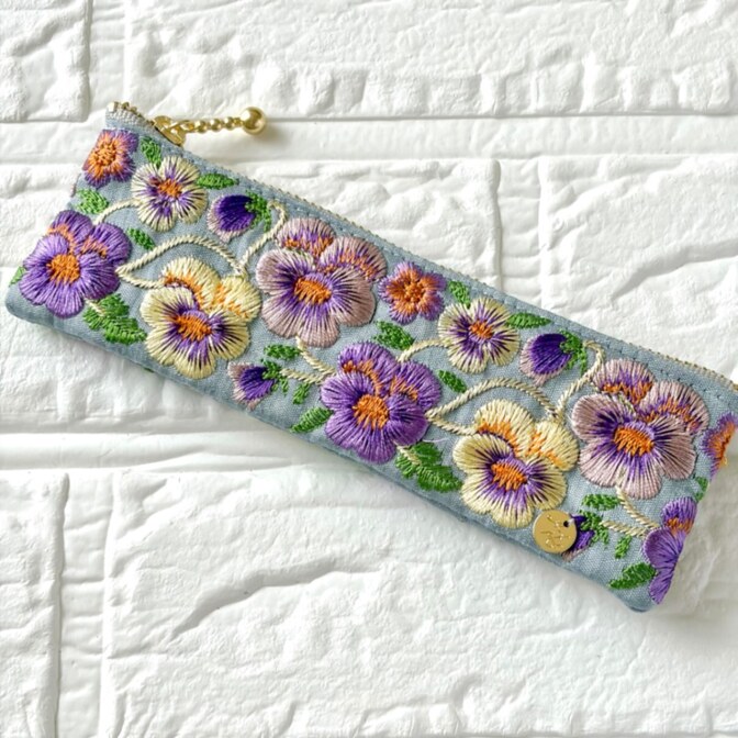 インド刺繍リボン🎀16cmファスナーポーチ㉒