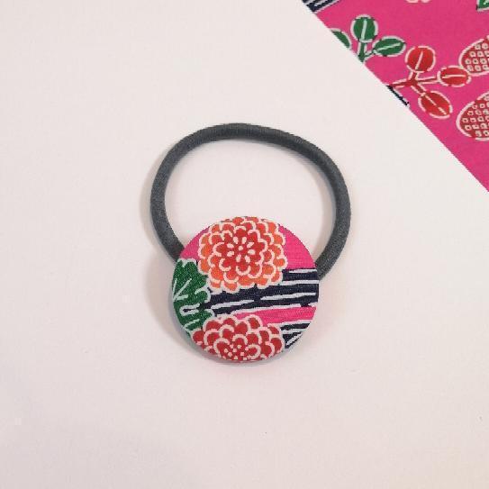 琉球紅型ヘアゴム/ピンク/クルミボタン【ハンドメイド】