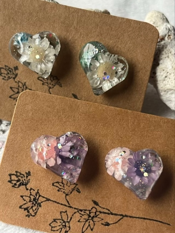 ドライフラワー入りハートのピアス【リベポ払い歓迎🎉】