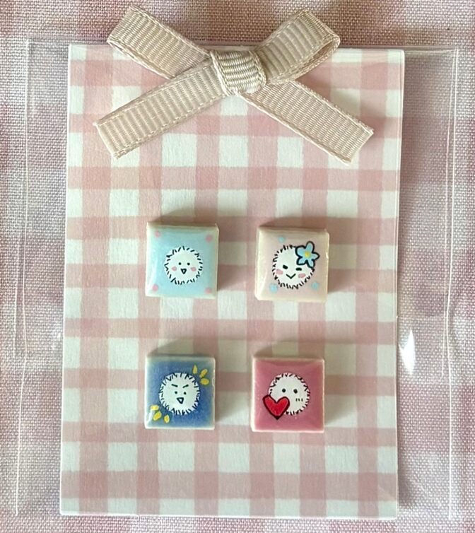 手描きタイルシール　『綿毛の妖精ほわほわさん』