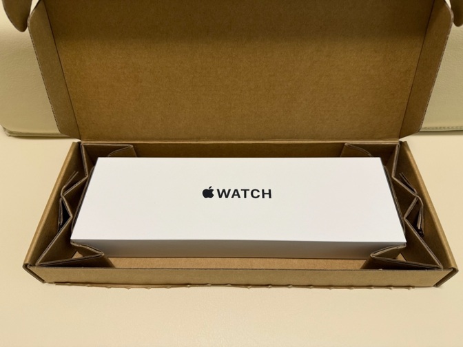 【新品未開封】Apple Watch SE 第3世代 GPS 40mm ミッドナイト S/M 即発送