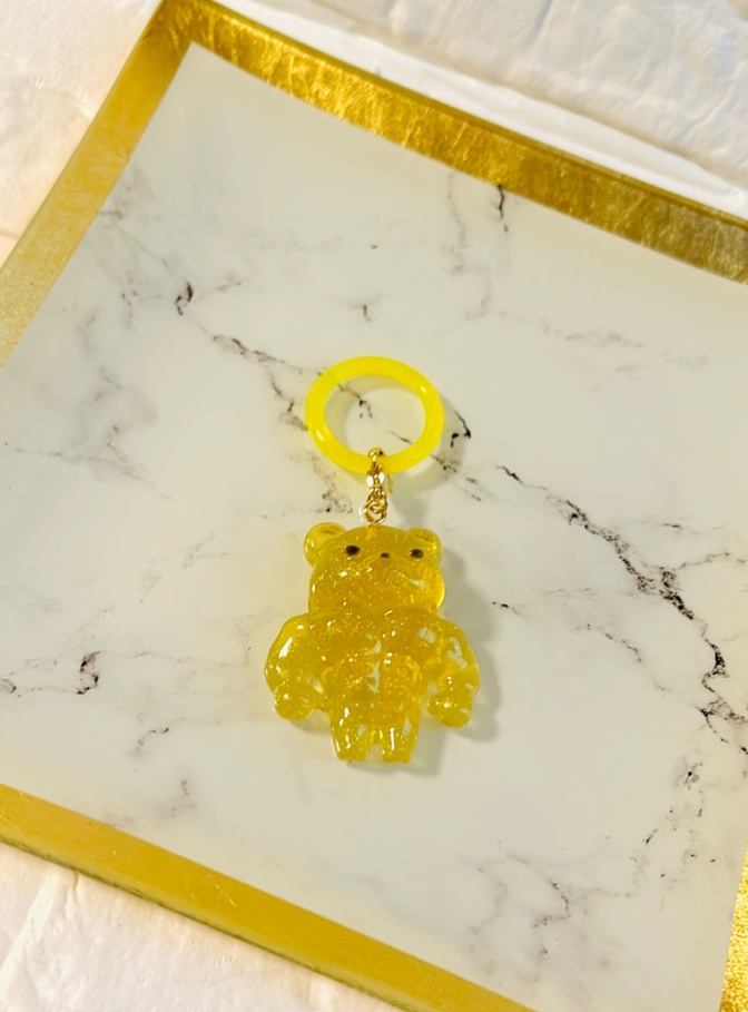 【ハンドメイド】マッチョくま子分 めじるしアクセサリー キーホルダー レジン