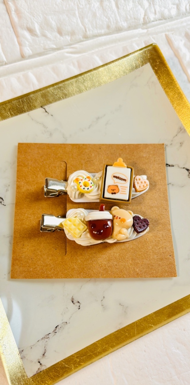 【ハンドメイド】
ホイップデコ 前髪クリップ くまちゃん
