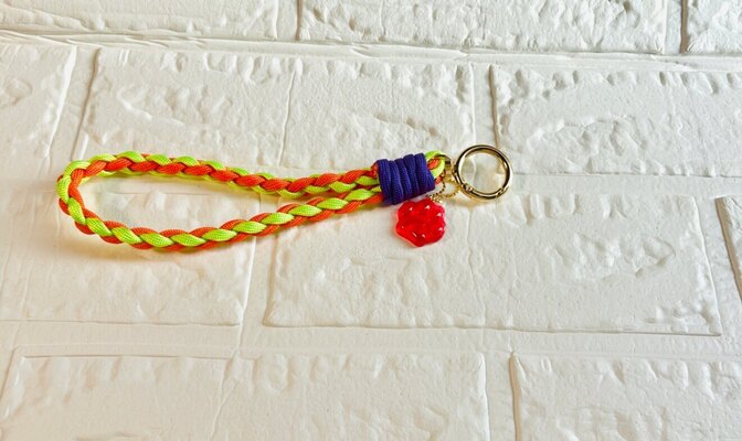【ハンドメイド】パラコード ストラップ バッグチャーム