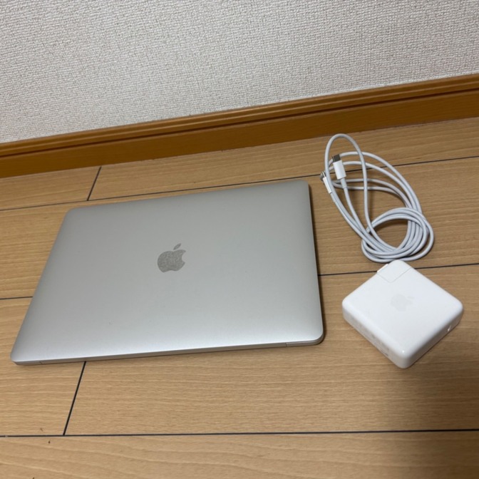 MacBookPro2020 13.3インチCorei7 16GB 512GB