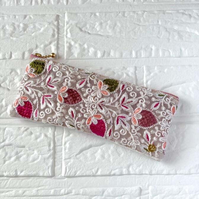 インド刺繍リボン🍓ペンケース