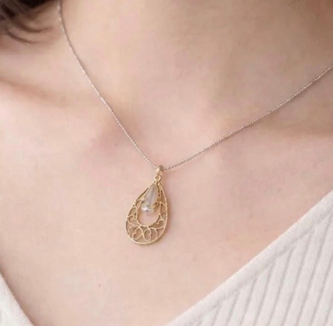 【ハンドメイド】 ネックレス しずくチャーム ゴールド　60cm