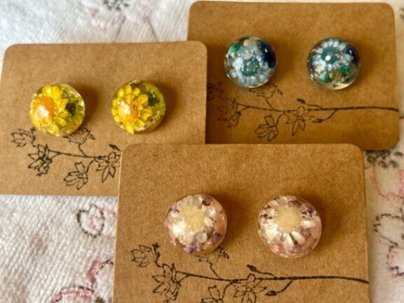 ドライフラワー入り🌼ピアス【リベポ払い歓迎🎉】
